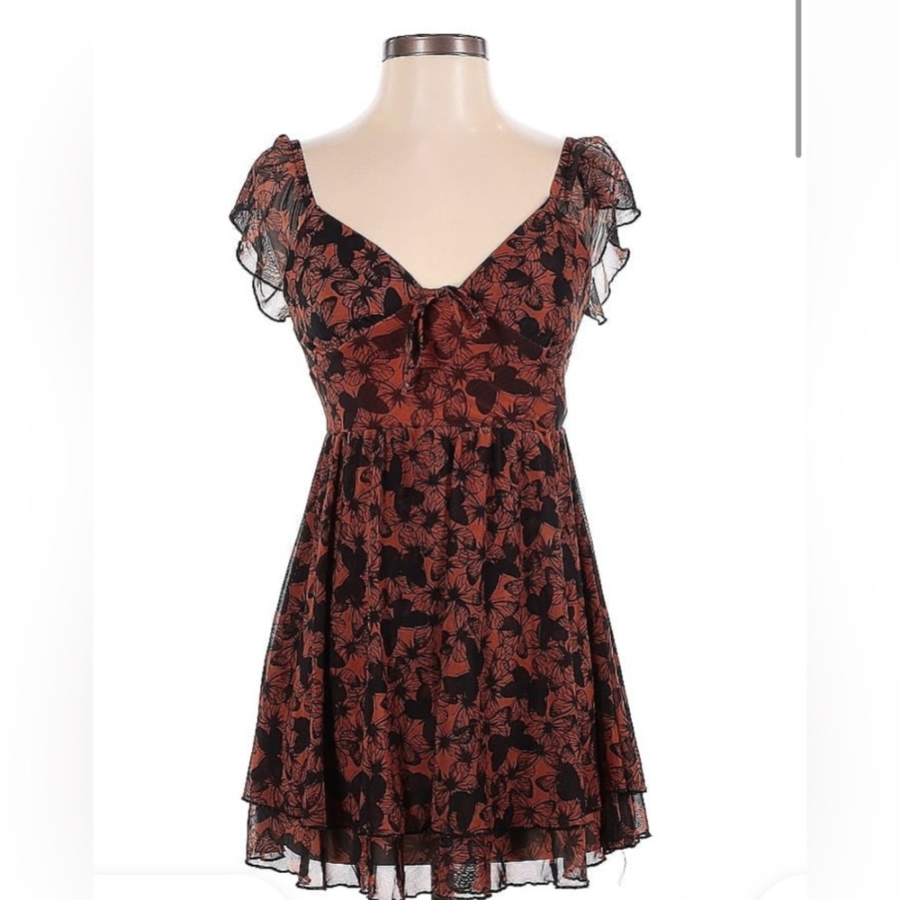 Red and Black Sleeveless V-Neck Mini Sundress